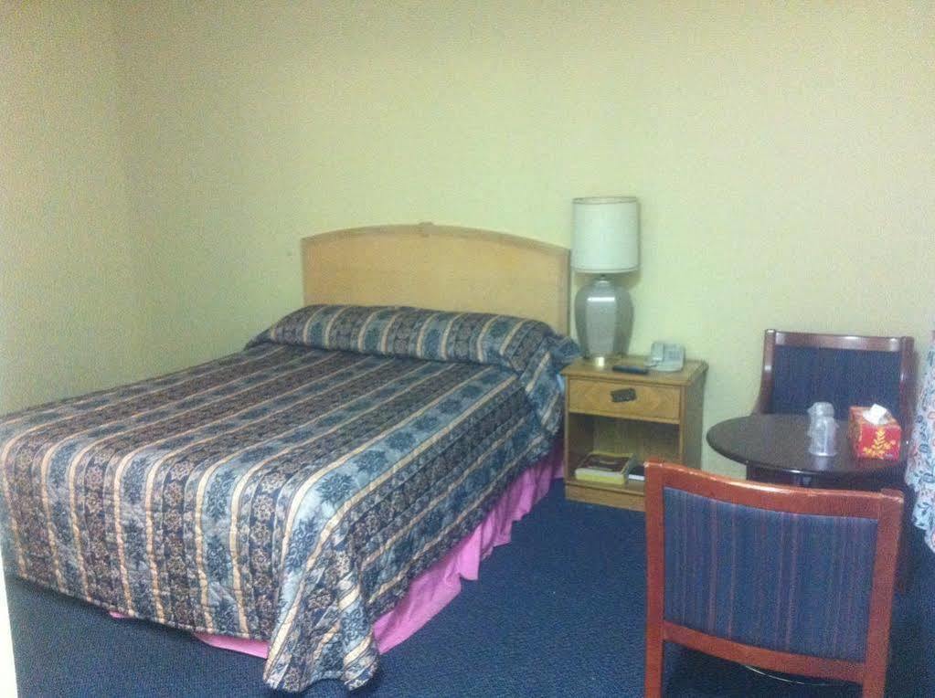 Notre-Dame-de-l'Ile-Perrot Motel Montreal المظهر الخارجي الصورة